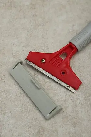 Фото №6 - Вик: Скребок с пластиковой ручкой MRY