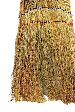 Фото №3 - Хозяйственный инвентарь: Веник сорго 2-х прошивной ширина метелки 26-28см высота 77см