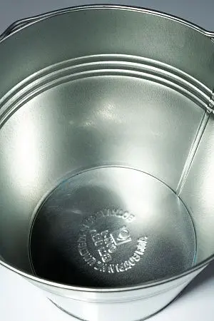 Фото №7 - Хозяйственный инвентарь: Ведро оцинкованное 12л