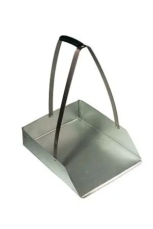 Фото №6 - Хозяйственный инвентарь: Совок дворницкий 390х320х90мм с удлиненной Т-образной ручкой 40см